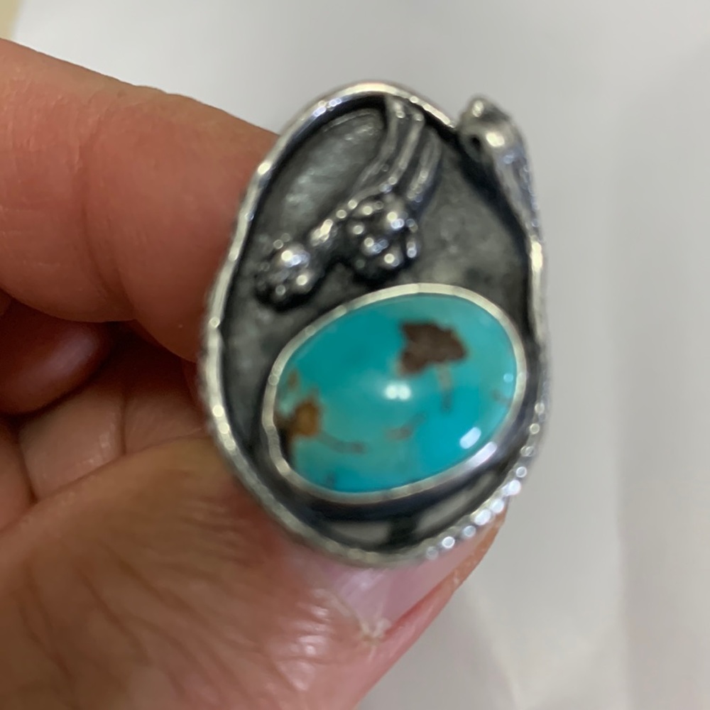 Turquoise’s ring. 1 nice size stone. Wider band